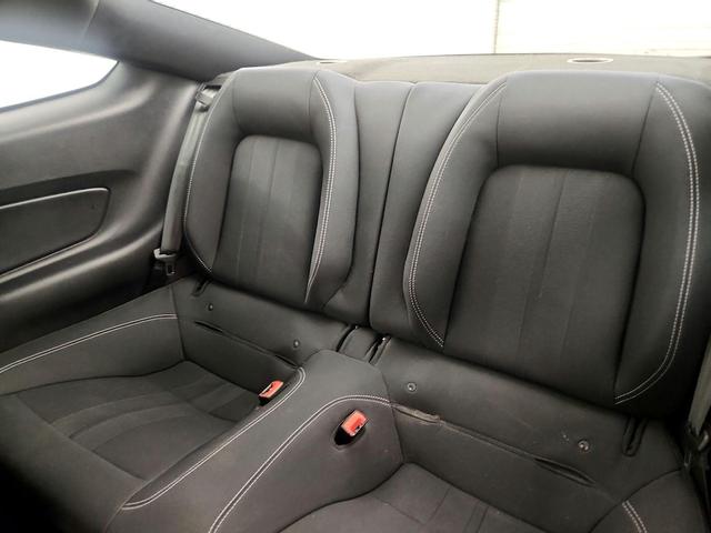 Photo of 2020 White Ford Mustang