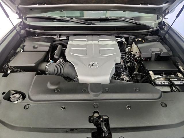 Photo of 2022 Gold Lexus GX 460
