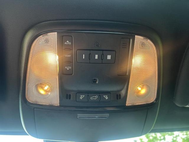 Photo of 2024 White Knuckle Clearcoat Dodge Durango
