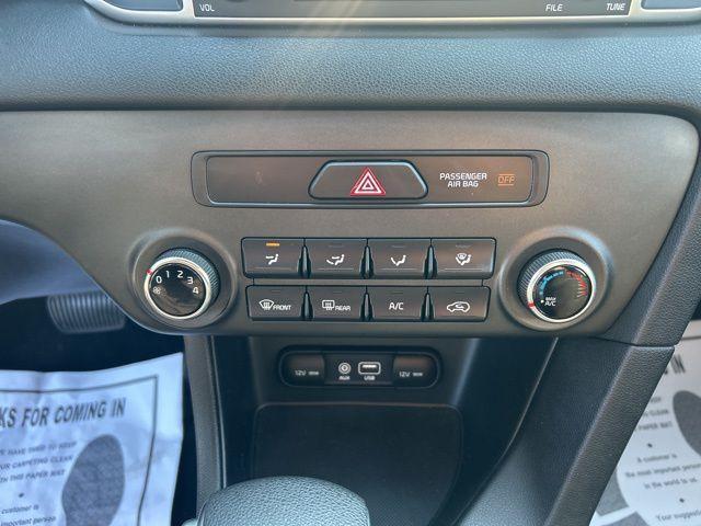 Photo of 2018 Mineral Silver Kia Sportage