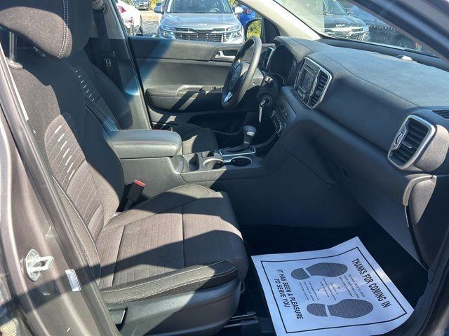 Photo of 2018 Mineral Silver Kia Sportage