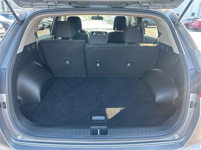 Photo of 2018 Mineral Silver Kia Sportage
