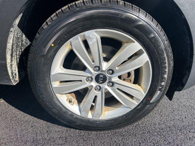 Photo of 2018 Mineral Silver Kia Sportage