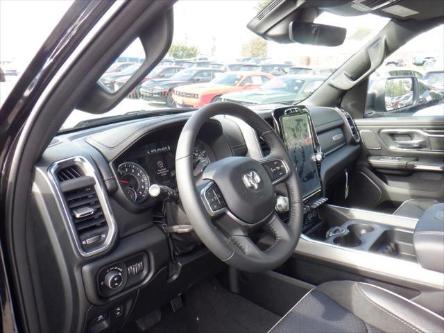 Photo of 2024 Diamond Black Crystal Pearlcoat RAM 1500