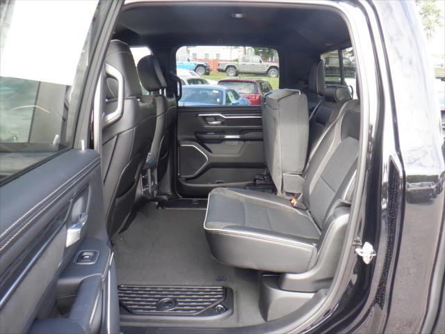 Photo of 2024 Diamond Black Crystal Pearlcoat RAM 1500