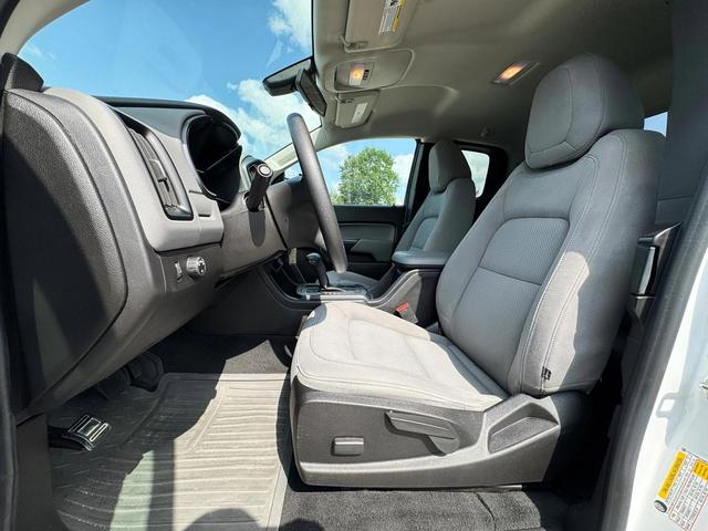 Photo of 2021 Summit White Chevrolet Colorado