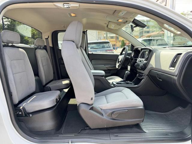 Photo of 2021 Summit White Chevrolet Colorado