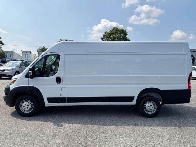 Photo of 2025 Bright White Clear-Coat Paint RAM ProMaster 3500