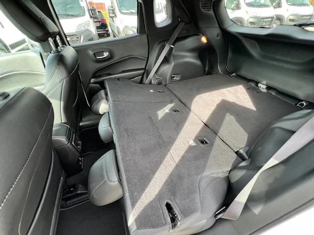 Photo of 2021 White Clearcoat Jeep Compass