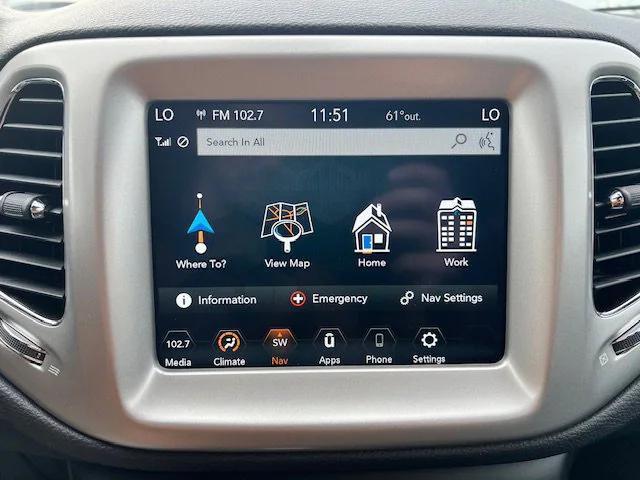Photo of 2021 White Clearcoat Jeep Compass