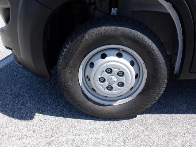 Photo of 2023 Bright White Clearcoat RAM ProMaster 3500