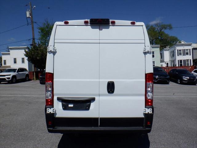 Photo of 2023 Bright White Clearcoat RAM ProMaster 3500