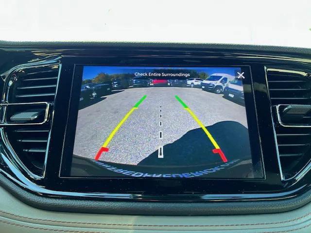 Photo of 2021 Octane Red Pearlcoat Dodge Durango