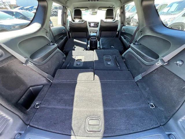 Photo of 2021 Octane Red Pearlcoat Dodge Durango