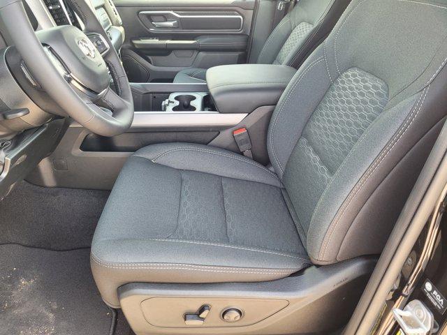 Photo of 2025 Diamond Black RAM 1500