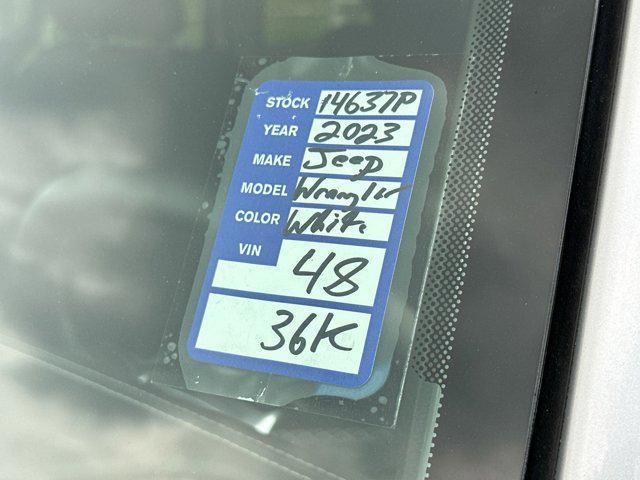 Photo of 2023 Silver Zynith Clearcoat Jeep Wrangler