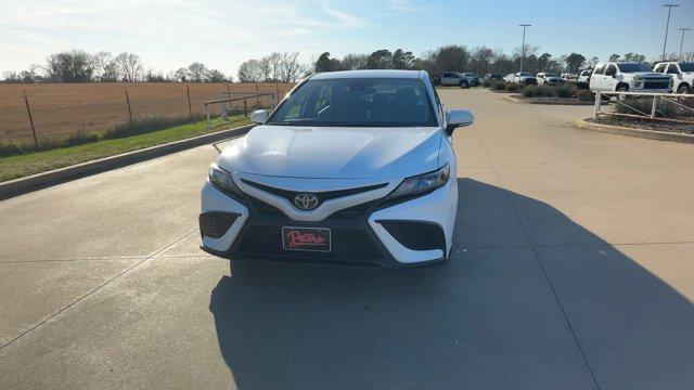 Photo of 2023 Ice Toyota Camry