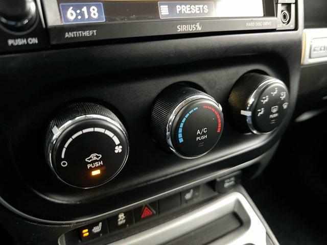 Photo of 2016 Black Clearcoat Jeep Compass