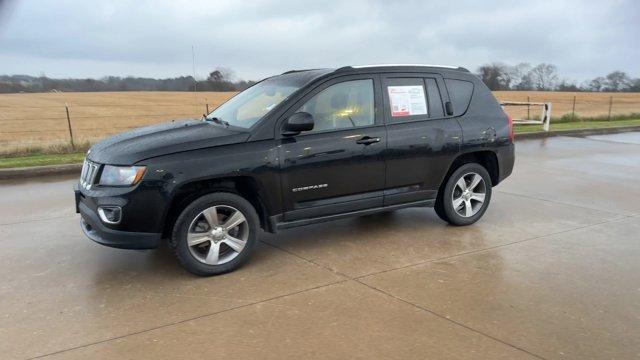 Photo of 2016 Black Clearcoat Jeep Compass