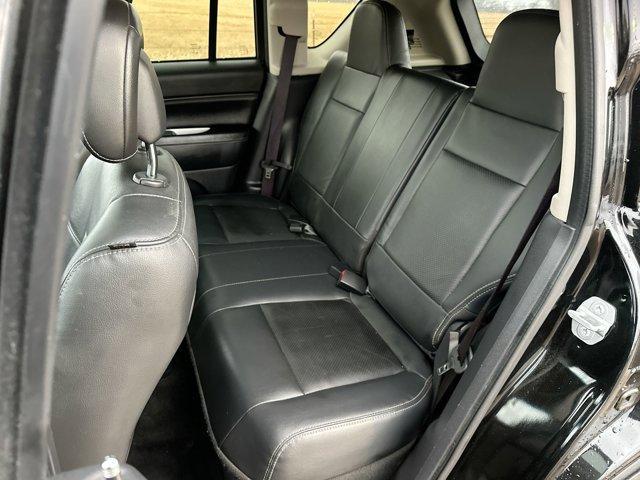 Photo of 2016 Black Clearcoat Jeep Compass