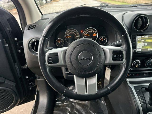 Photo of 2016 Black Clearcoat Jeep Compass