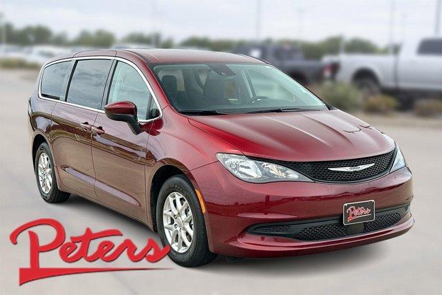 2023 Chrysler Voyager