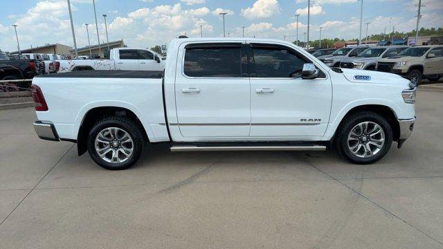 Photo of 2024 Bright White Clearcoat RAM 1500