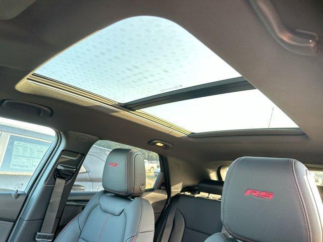 Photo of 2024 Bright White Clearcoat RAM 1500