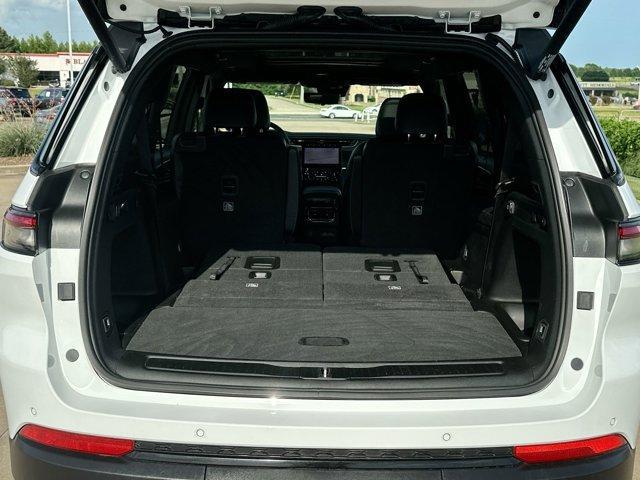 Photo of 2025 Bright White Clearcoat Jeep Grand Cherokee L