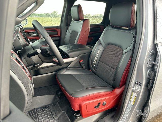 Photo of 2025 Billet Silver Metallic Clearcoat RAM 1500