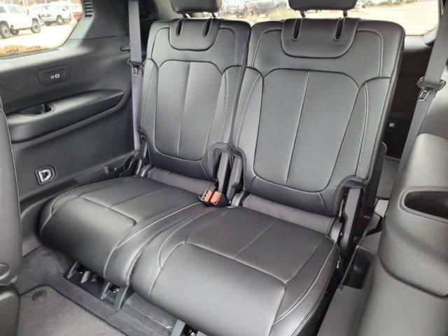Photo of 2025 Diamond Black Jeep Grand Cherokee L
