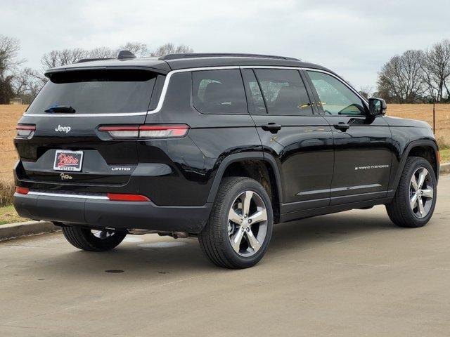 Photo of 2025 Diamond Black Jeep Grand Cherokee L