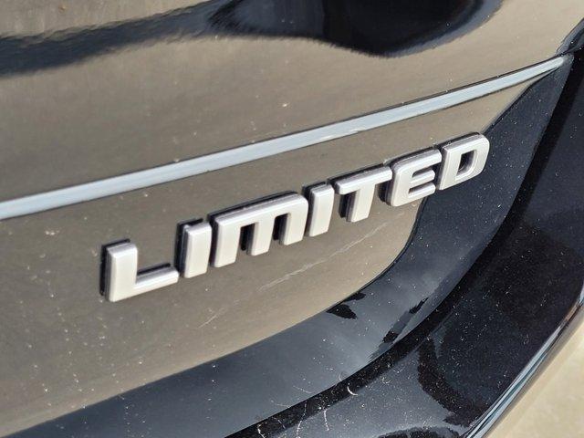 Photo of 2025 Diamond Black Jeep Grand Cherokee L