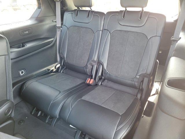 Photo of 2025 Metallic Jeep Grand Cherokee L