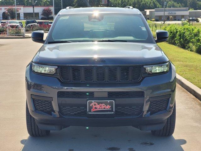 Photo of 2025 Metallic Jeep Grand Cherokee L