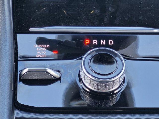 Photo of 2025 Silver Zynith Jeep Grand Cherokee L