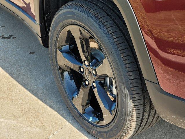 Photo of 2025 Velvet Red Pearlcoat Jeep Grand Cherokee L