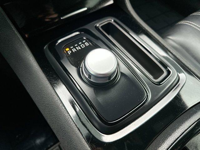 Photo of 2023 Granite Crystal Clearcoat Metallic Chrysler 300