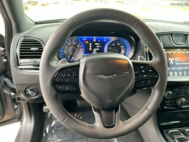 Photo of 2023 Granite Crystal Clearcoat Metallic Chrysler 300