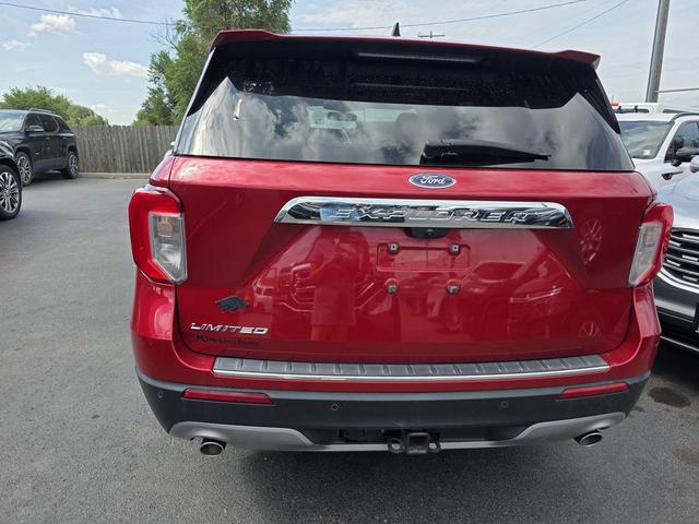 Photo of 2021 Rapid Red Metallic Tinted Clearcoat Ford Explorer