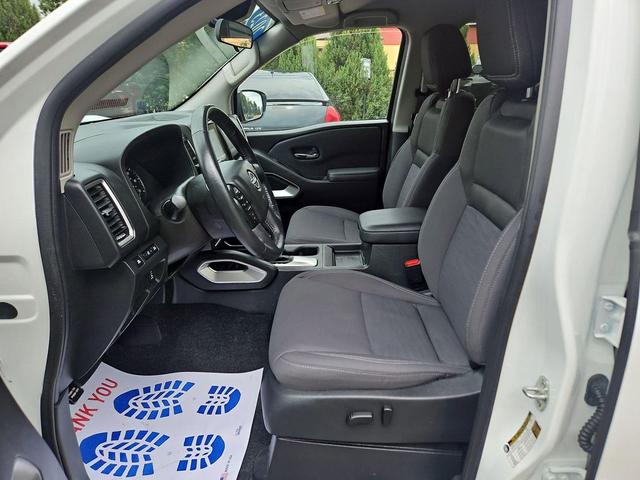 Photo of 2023 Glacier White Nissan Frontier
