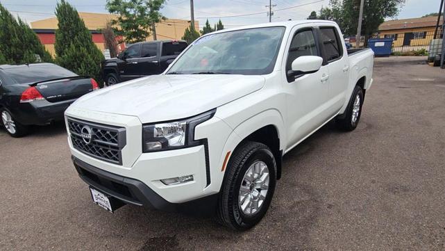 Photo of 2023 Glacier White Nissan Frontier