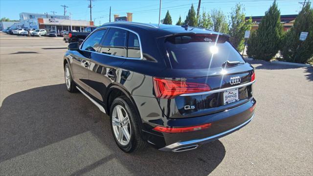 Photo of 2022 Black Metallic Audi Q5