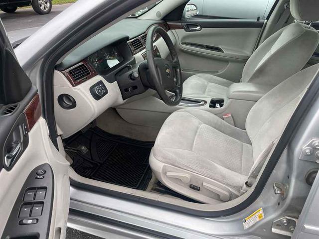 Photo of 2011 Silver Ice Metallic Chevrolet Impala
