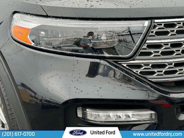 Photo of 2021 Agate Black Metallic Ford Explorer