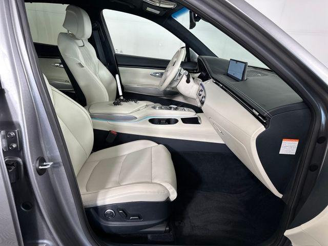 Photo of 2024 Savile Silver Genesis Electrified GV70
