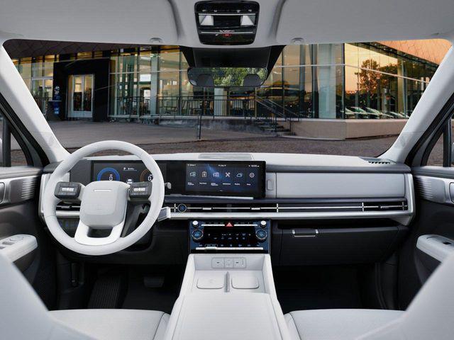 Photo of 2026 Shimmering Silver Pearl Hyundai SANTA FE