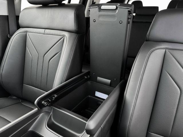 Photo of 2025 Phantom Black Hyundai SANTA FE