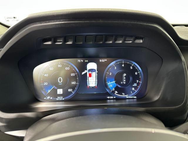 Photo of 2018 Gray Metallic Volvo XC90