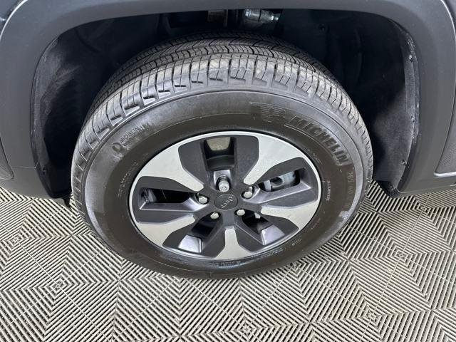 Photo of 2023 Baltic Gray Metallic Clearcoat Jeep Grand Cherokee 4xe